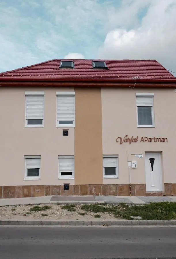 Apartment Varfal Apartman Eger Hungary