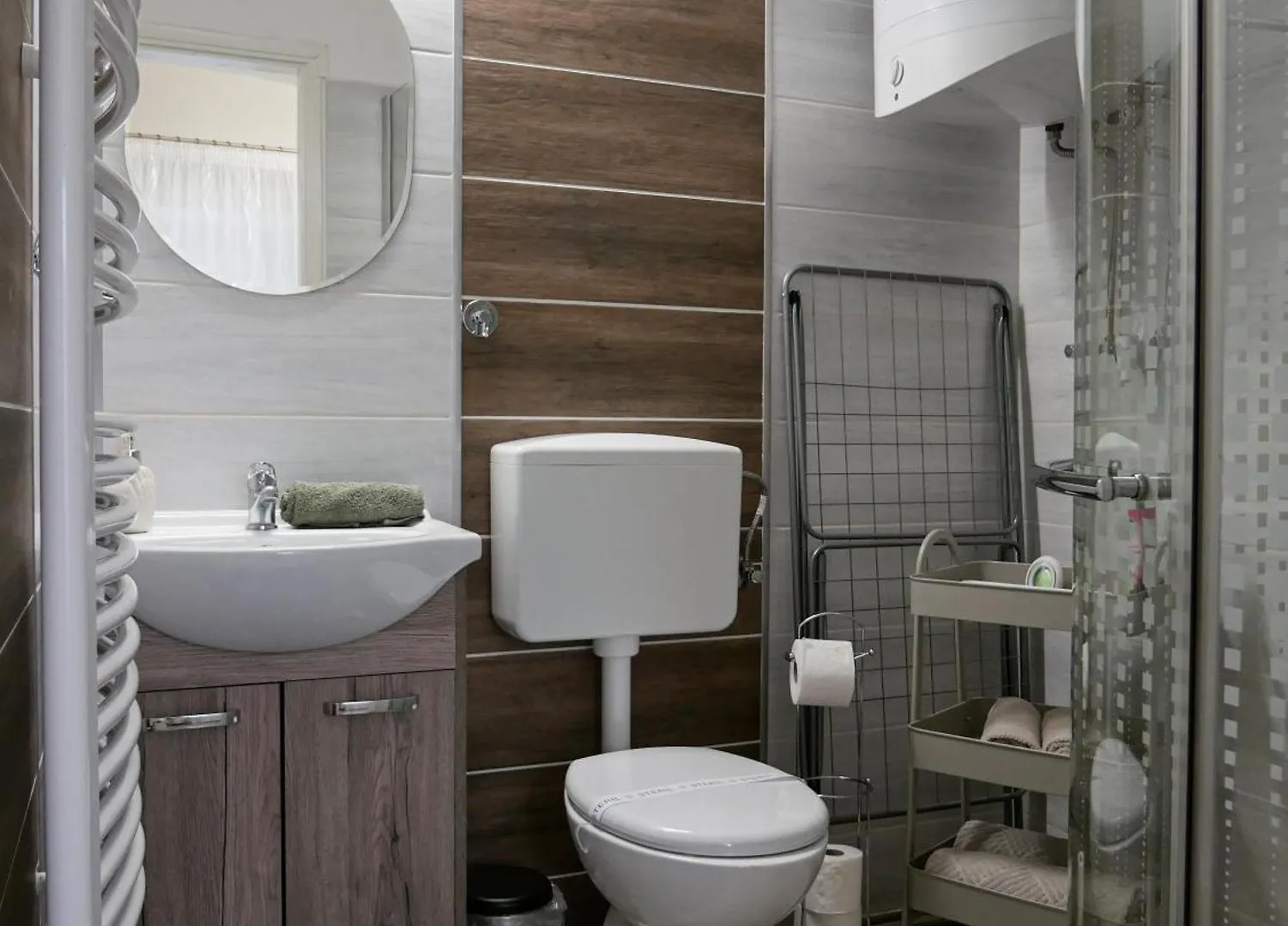 Varfal Apartman Eger Hungary